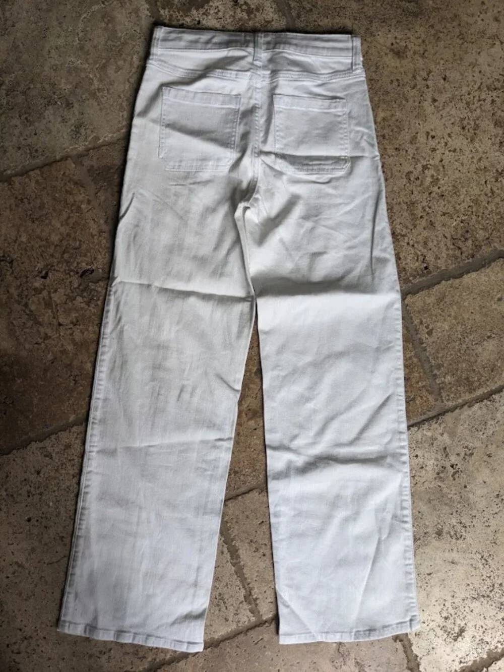 BRAND NEW ABERCROMBIE AND FITCH WHITE WIDE LEG KIDS JEANS SIZE 16